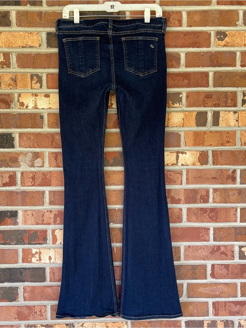 Rag & Bone Elephant Bell Flare
Dark Wash Wide Bootcut Stretch Jeans Size 30 - Picture 5 of 9